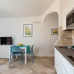 Sherden - Your House In Sardinia アパート